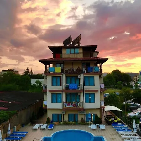 Salena Hotel